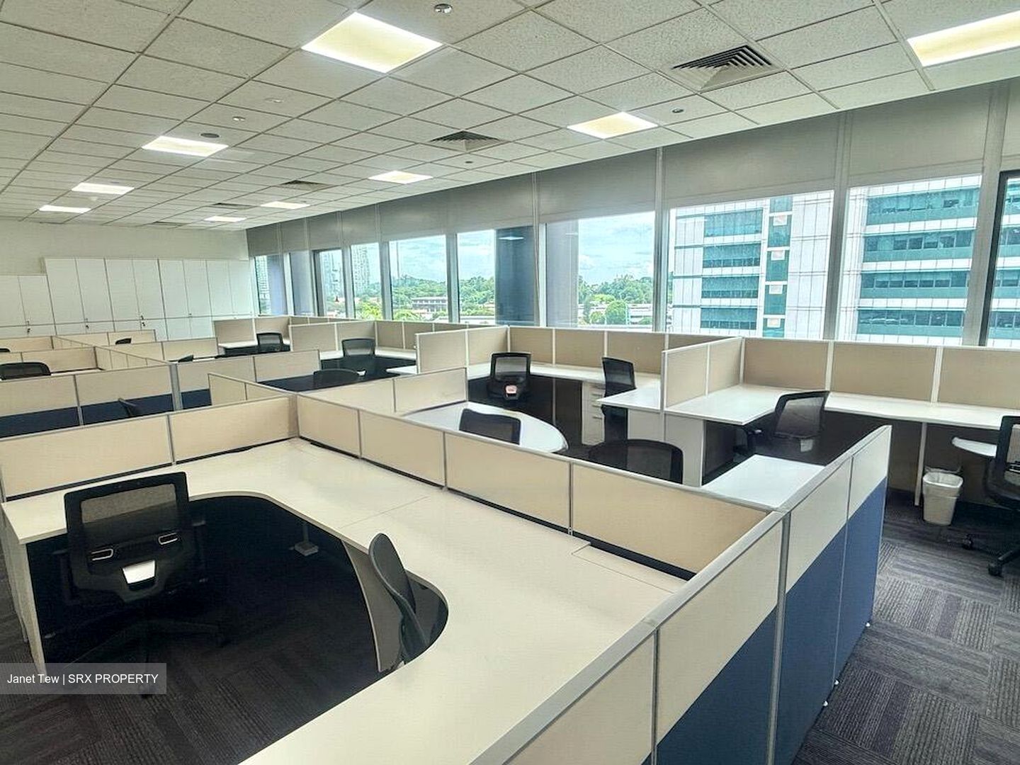 Alexandra Point (D5), Office #530839551